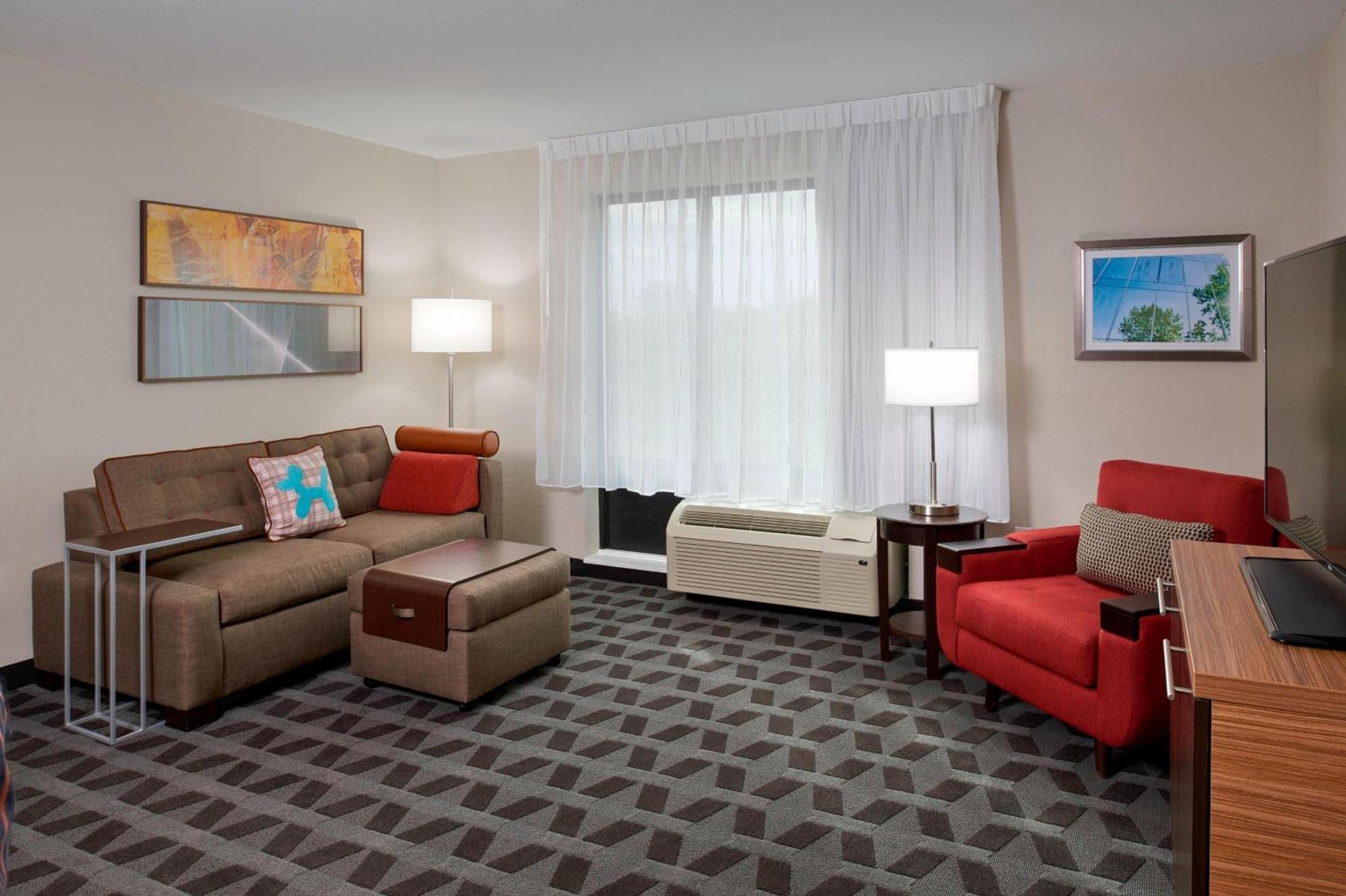 Towneplace Suites By Marriott Richmond Exterior photo