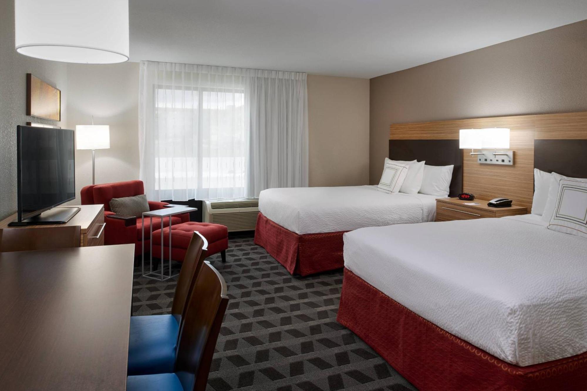 Towneplace Suites By Marriott Richmond Exterior photo