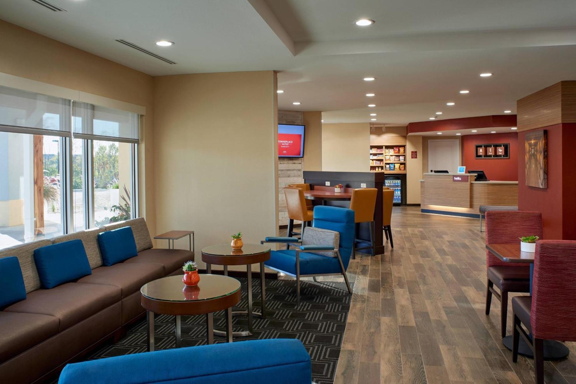 Towneplace Suites By Marriott Richmond Exterior photo