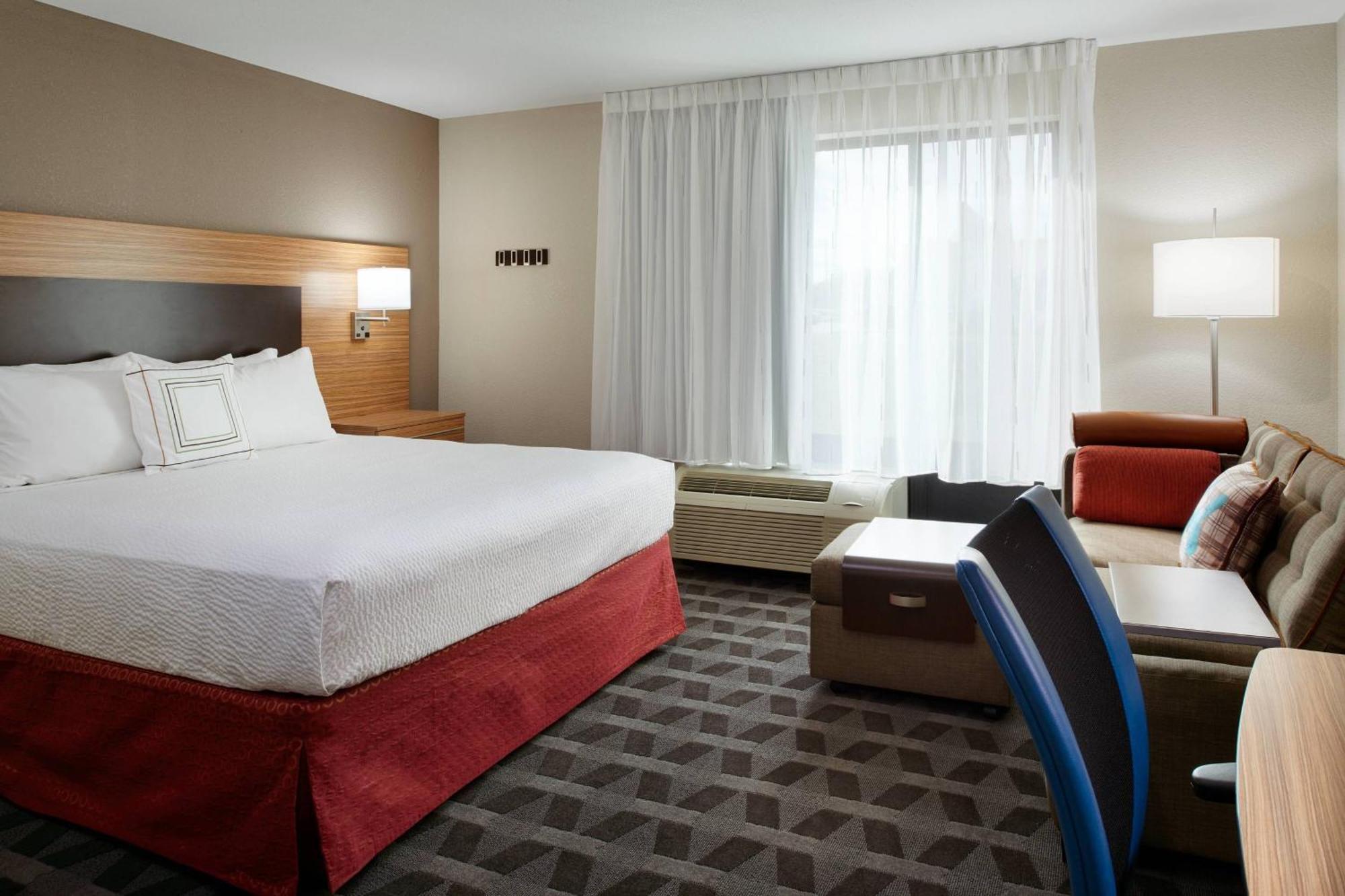 Towneplace Suites By Marriott Richmond Exterior photo