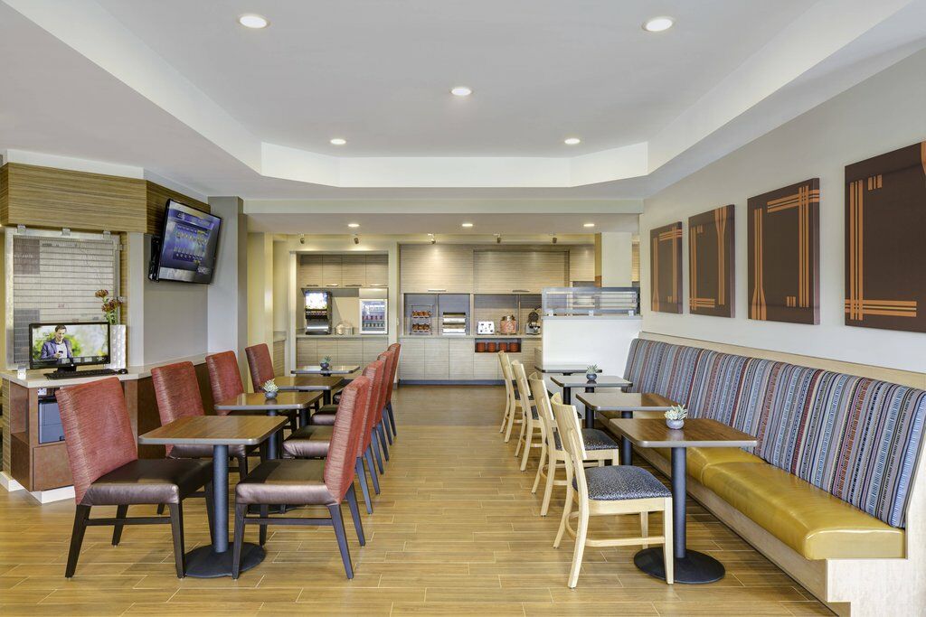 Towneplace Suites By Marriott Richmond Exterior photo